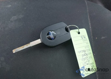 2016 Ford Focus Se z USA, uszkodzony, nr VIN 1FADP3F22GL370999